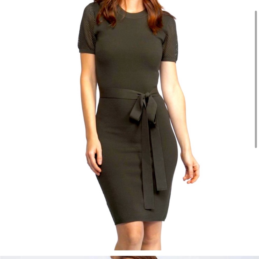 Dex | Green dress with keyhole back and tie